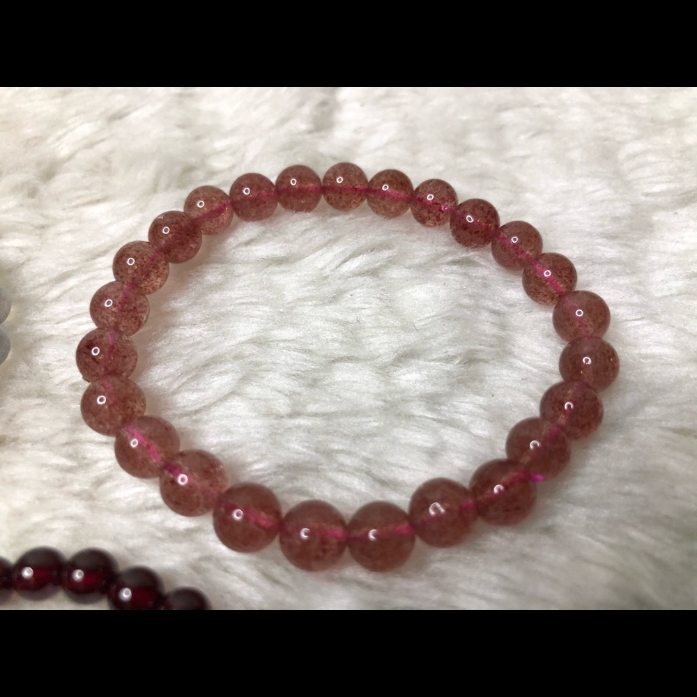 Bracelets - Picture 4 of 6
